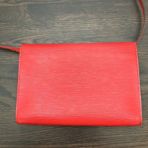Vintage Louis Vuitton red epi Arche 2way - Picture 8 of 17